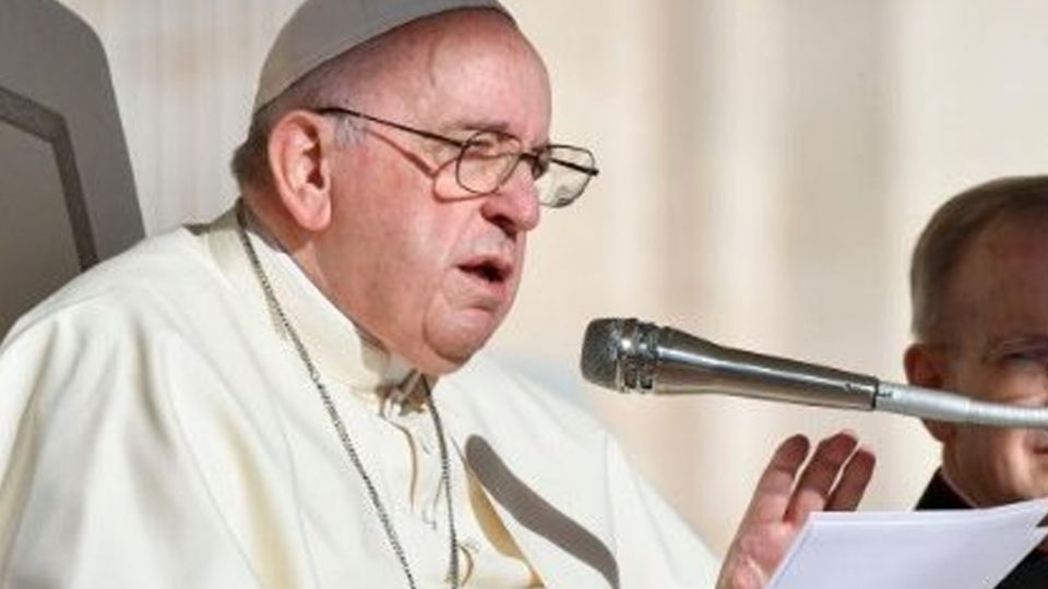 El Papa mencionó que la idea de usar armas nucleares en la guerra de Ucrania es una locura
