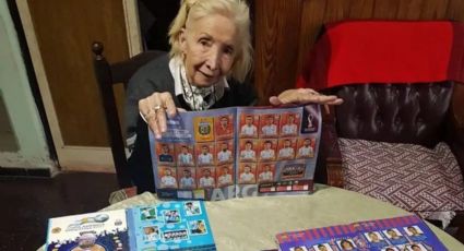 Abuelita gastó lo de su jubilación en álbumes Panini del Mundial Qatar 2022