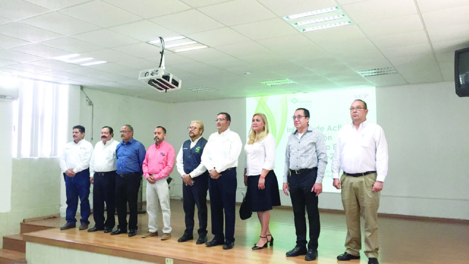 Durante el evento se contó con la presencia de personal directivo de otras instituciones y de la Secretaría de Desarrollo Económico.