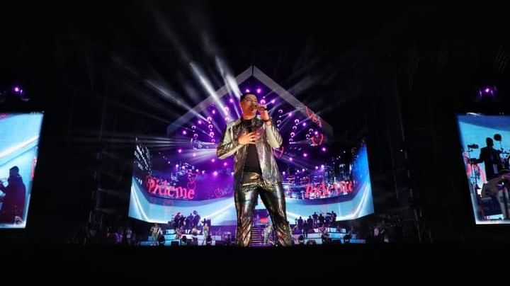 Reúne Grupo Firme a 280 mil personas en el Zócalo y bate su propio récord | FOTOS