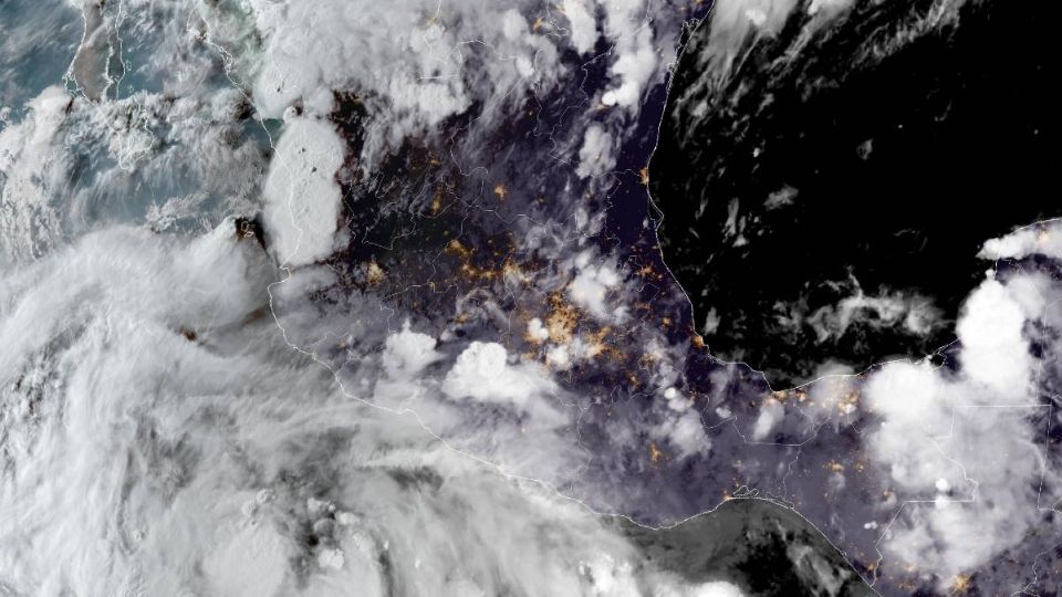 El huracán Kay categoría 2, aunado a la interacción con los canales de baja presión provocarán lluvias puntuales en gran parte de la zona norte de México