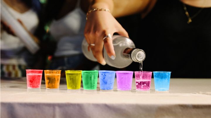 Bar en Expomex ofrece botella gratis a comunidad LGBTTI+