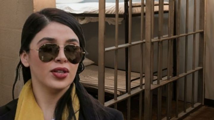 Emma Coronel posa desde la cárcel y lleva un reloj... ¿Rolex o Casio?