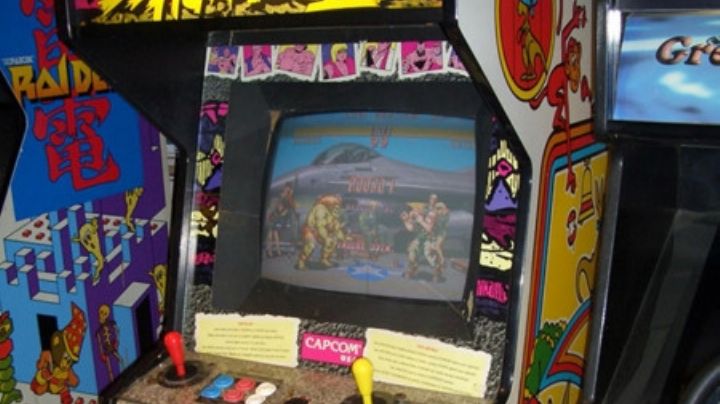 Niño de 11 años mata a otro porque le ganó en un juego de maquinitas; huye con su padre