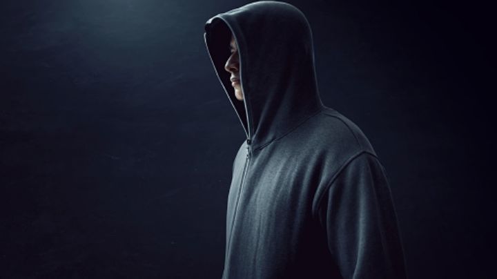 Analizan informe de hombre que presuntamente ingresó con una bolsa a escuela de Uvalde