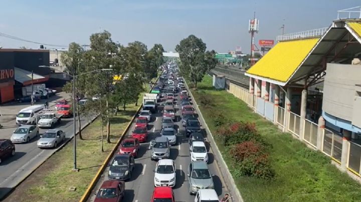 Intenta quitarse la vida en puente vehicular de EDOMEX y es rescatada por policías