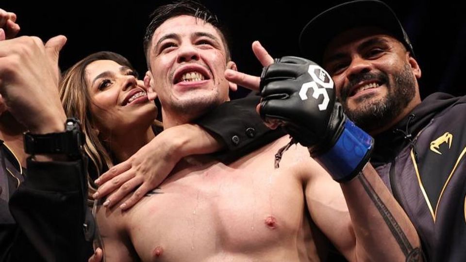 El mexicano obtuvo el título Mundial de Peso Mosca de la UFC