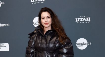 Anne Hathaway muestra su lado más salvaje en París | VIDEOS