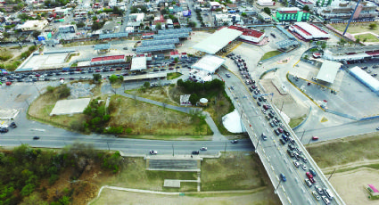 Atoran obras lentas tráfico en Puentes; generan largas filas