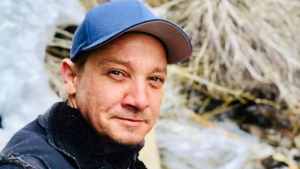 Jeremy Renner sufrió un fuerte accidente que lo mantiene internado en un hospital