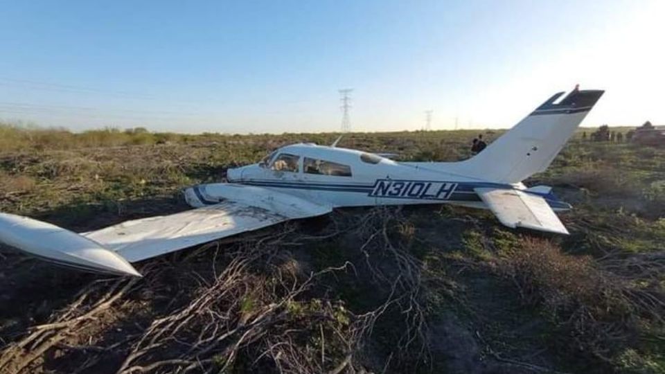 Avioneta cae en despoblado de Reynosa.