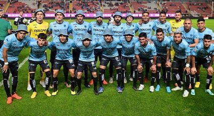 Jugadores del Necaxa salieron vestidos como "Don Ramón"; ¿por qué razón lo hicieron?