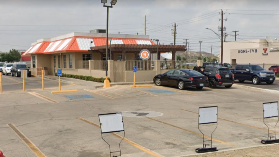 Cierra hoy sucursal de Whataburguer en Laredo