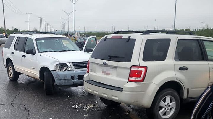 Choca su Escape al usar una desviación frente a la Cavazos Lerma
