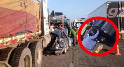 Mujer se salva de morir aplastada por tráiler; llantas quedan a 30 centímetros del asiento