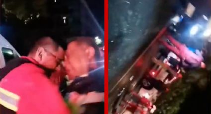 Paramédicos de CDMX se pelean y se olvidan de los lesionados | VIDEO