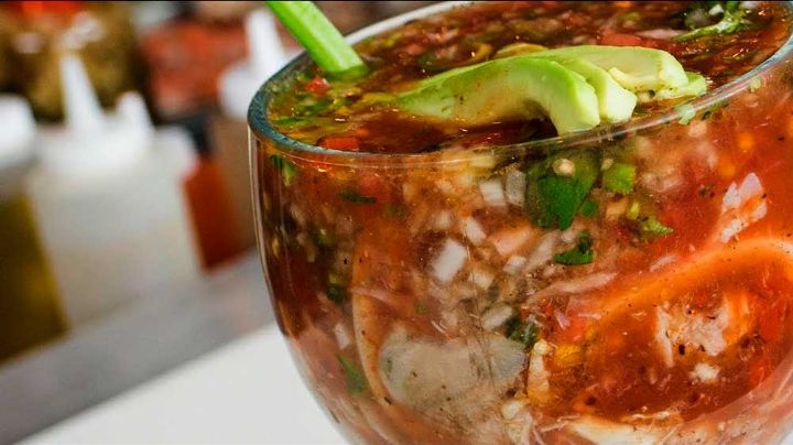 ¿Por qué se llama 'salsa bruja' y cómo se prepara?