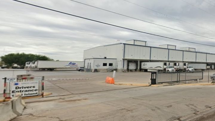 Trabajador de bodega sufre terrible accidente por montacarga; está grave