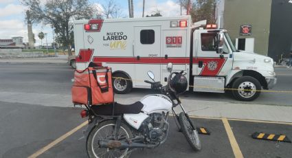 Se atraviesa motociclista y lo atropellan en el monumento a Benito Juárez