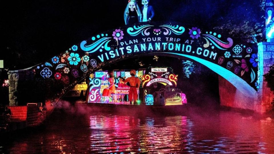 El Riverwalk en San Antonio celebra el Día de Muertos