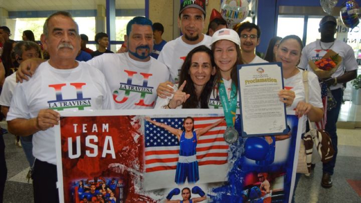 “La Traviesa” Lozano, primera laredense en ir a las olimpiadas, fue sorprendida en el aeropuerto