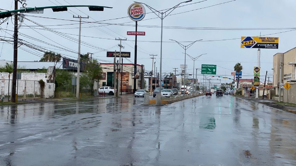 Las lluvias que se registraron en la ciudad vinieron acompañadas con un ligero descenso en la temperatura.