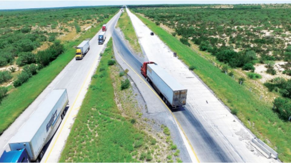 En el último accidente mortal se combinaron el Libramiento Mex II inconcluso, la falta de precaución, la
velocidad y la lluvia.