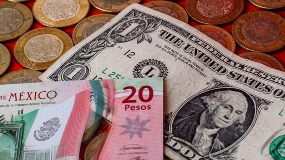 El peso mexicano continua con bajas en el mercado cambiario, frente a un dólar poco establecido