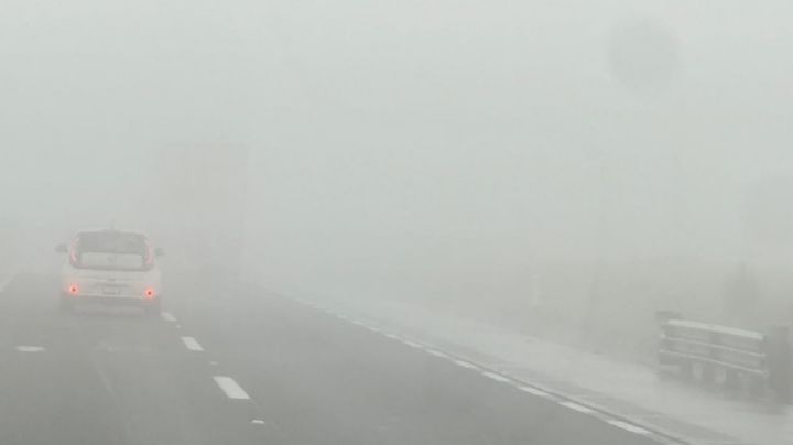 Precaución, reportan densa neblina en carretera Monterrey-Saltillo