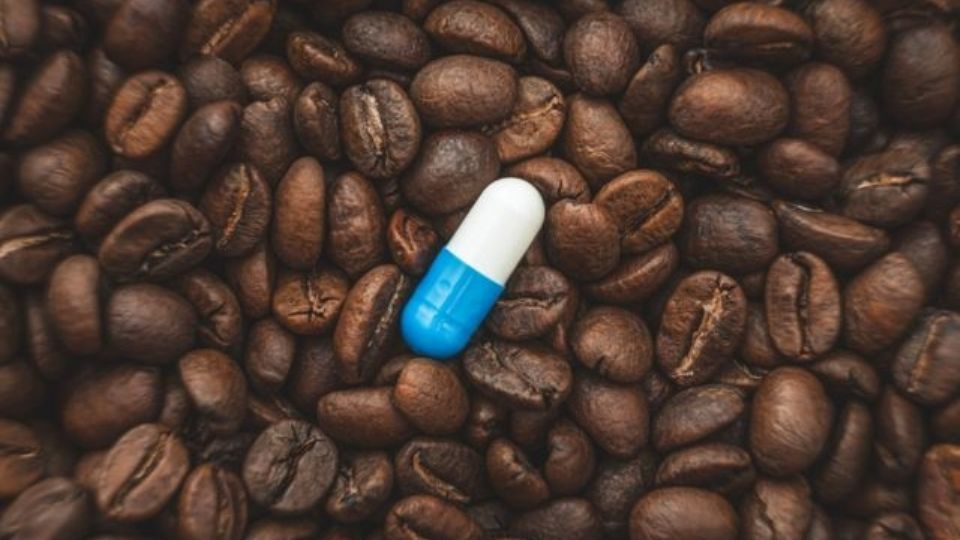 Si estas bajo tratamiento, evita combinar el café con estos medicamentos, pues podrías pasarla mal después