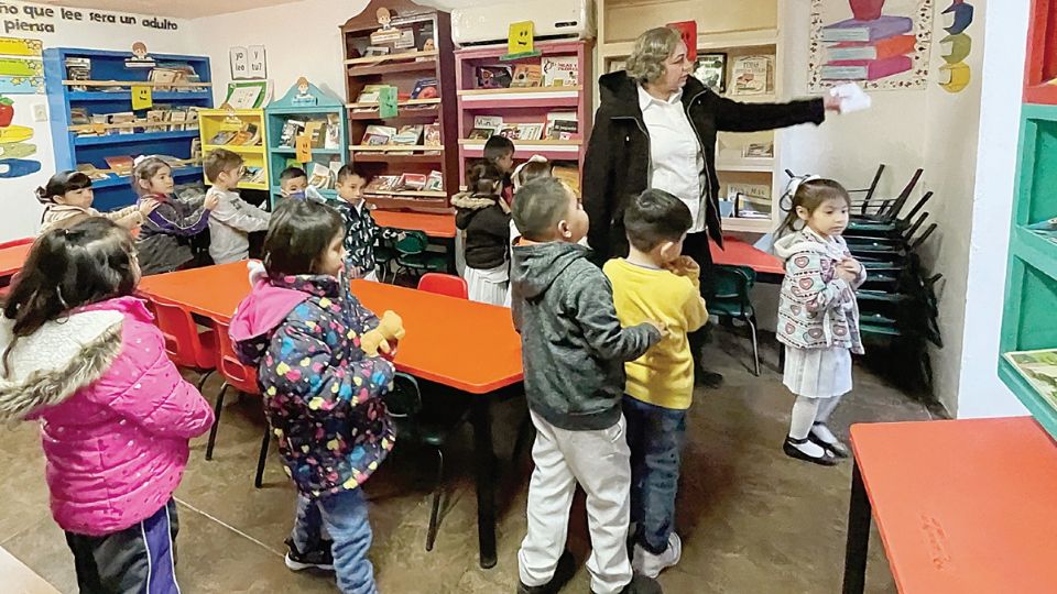 Nenes ya tienen su biblioteca