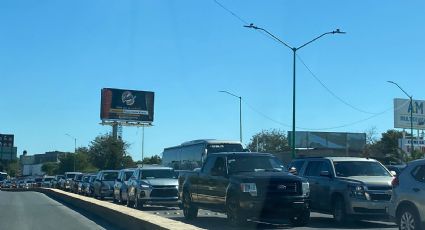 Saturan visitantes los Puentes Internacionales de Nuevo Laredo | FOTOS