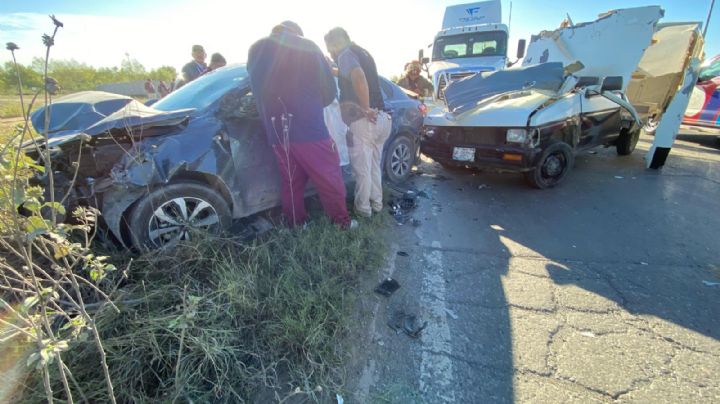 Fuerte accidente en Segundo Anillo Periférico deja dos hombres gravemente heridos