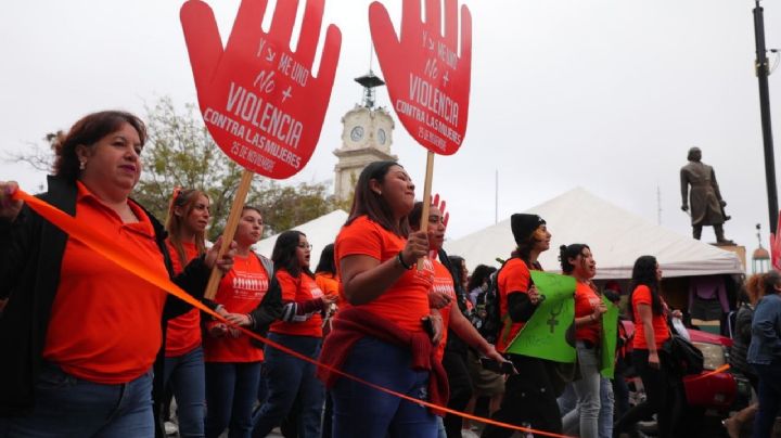 Marchan en Nuevo Laredo contra violencia hacia las mujeres | FOTOS