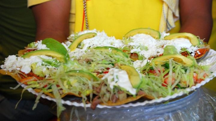 Despiden a trabajador por comerse una tostada; hoy recibe liquidación de casi medio millón de pesos | FOTO