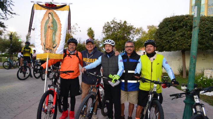 Peregrinan ciclistas laredenses a Anáhuac, Nuevo León