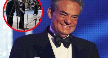 Alumno sorprende a todos al interpretar 'El triste' de José José; conmovió a los presentes | VIDEO