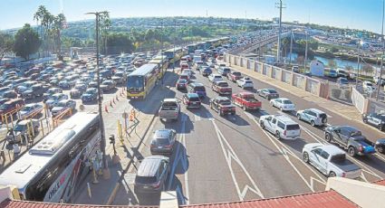 Llegan paisanos a Nuevo Laredo; saturan Puente II