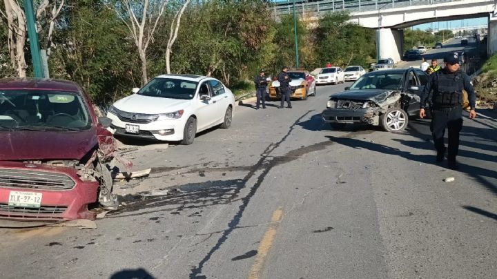 De puro milagro: familia se salva de morir tras choque de frente cerca del Puente I