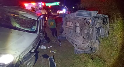 Mujer borracha invade carril y causa volcadura a la altura del Parque Viveros