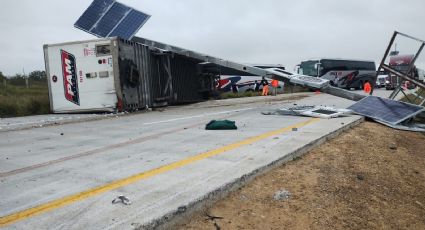 Muere trailero en la autopista a Laredo, a la altura de la capilla de San Judas Tadeo