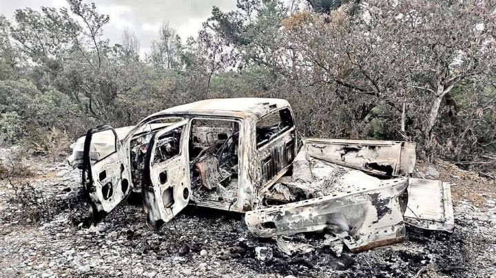Ejecutan y calcinan a dos hombres en camioneta; podrían ser dueño de rancho y su empleado