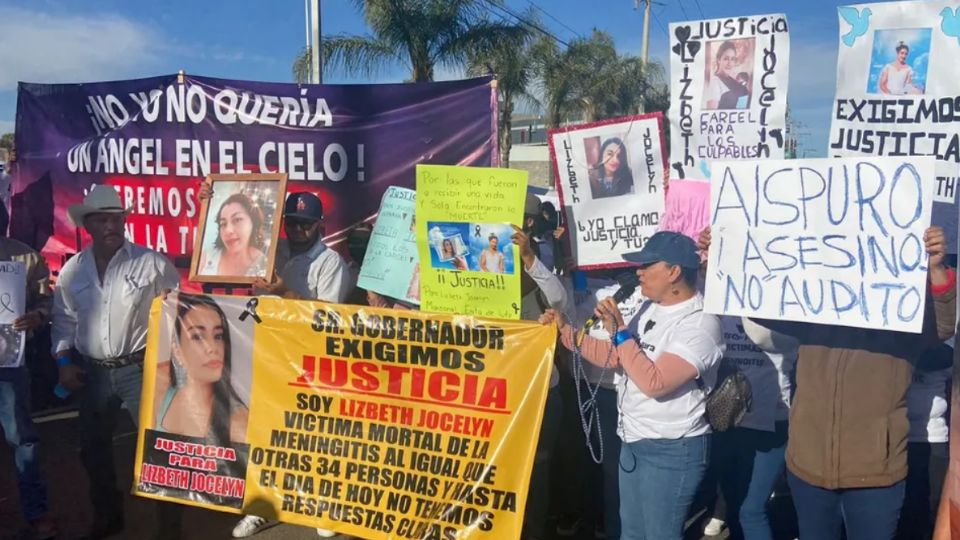 Los familiares afectados se manifestaron pidiendo justicia por la muerte de las 35 mujeres fallecidas