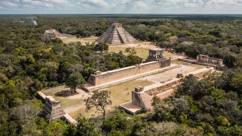 Arqueólogos descubrieron en Chichén Itzá un complejo de viviendas donde residía un gobernante