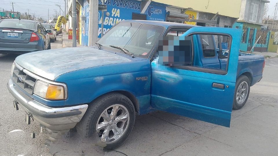 Un hombre murió mientras manejaba su camioneta