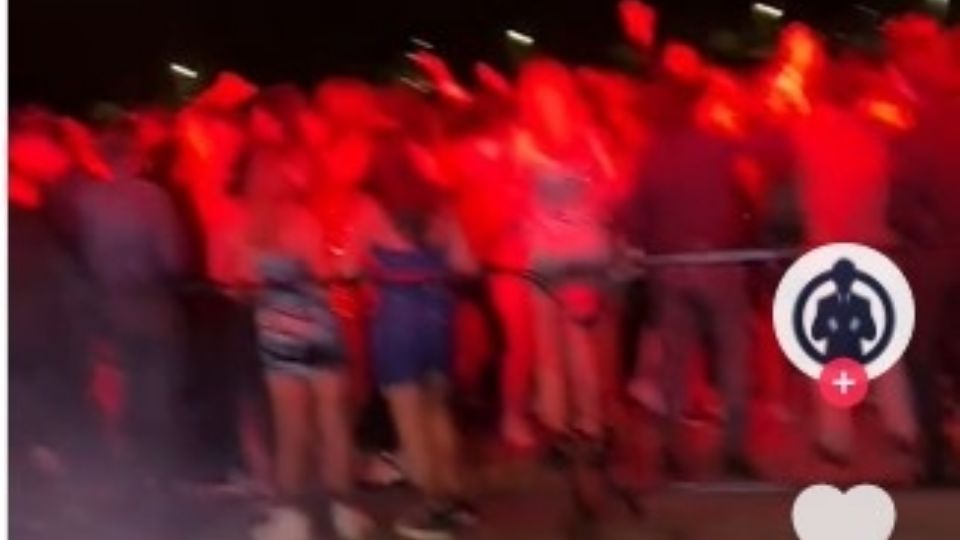 'La Chona' puso a bailar a los estudiantes