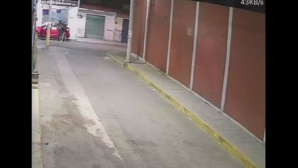 Matan a joven a sangre fría para robarle el auto