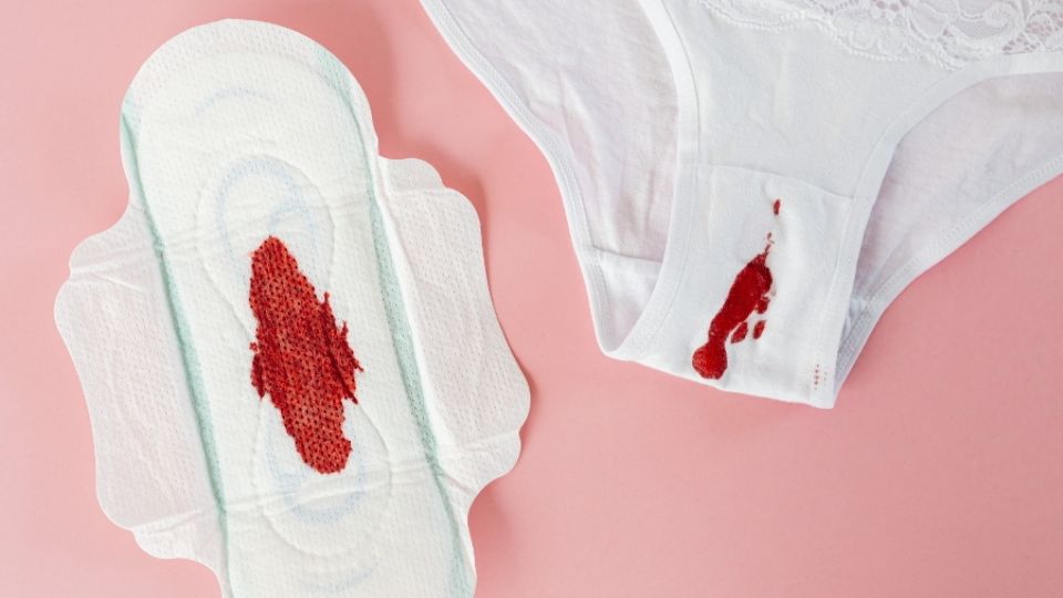 Los dolores o cólicos agravados en la menstruación serán ahora considerados como incapacidad; entérate de los detalles