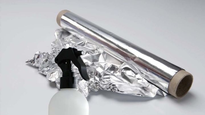 Papel aluminio, combinado con líquido limpiador, podría intoxicarte