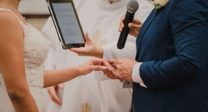 Exnovias se unen y acuden a boda de hombre infiel; lo avergüenzan | VIDEO